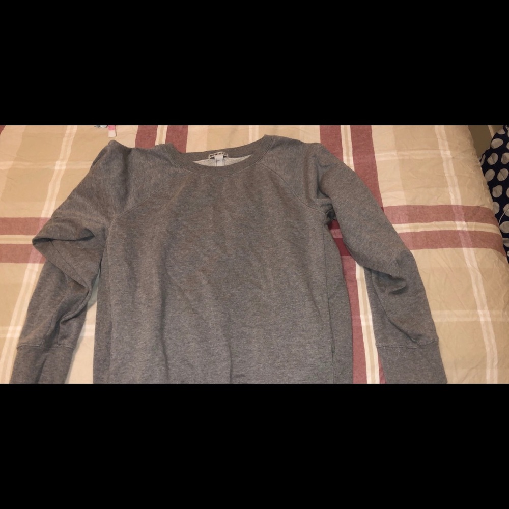 Forever21 active wear crew neck sweater